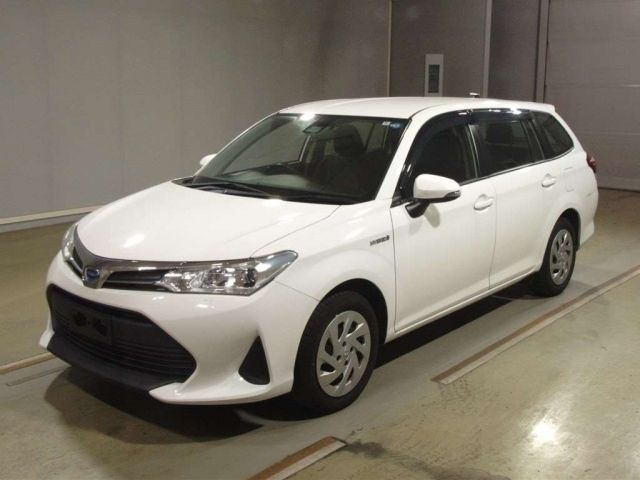 50079 Toyota Corolla fielder NKE165G 2018 г. (TAA Hyogo)